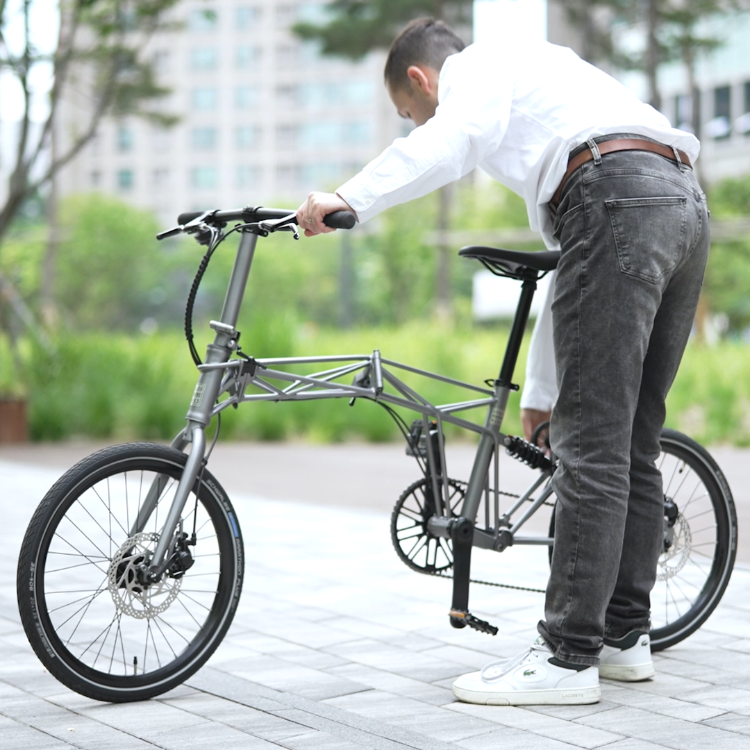 Patented 4-Fold Space-Frame Bike
