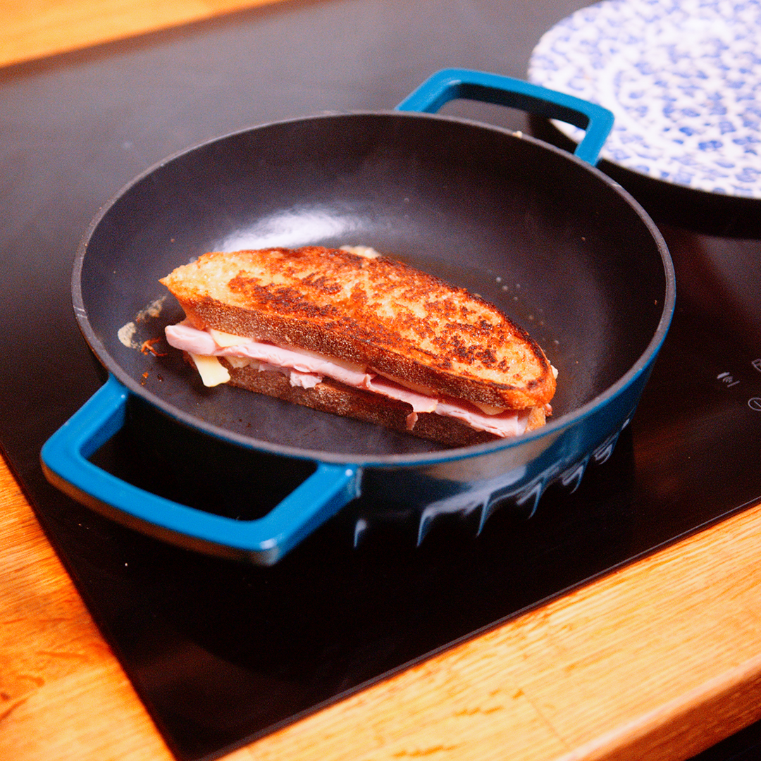 Rocket-Inspired Cast Iron Braiser