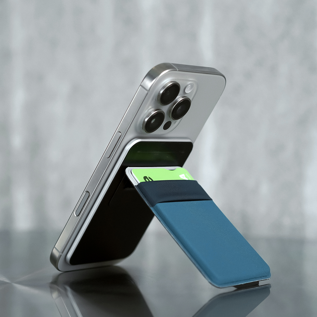 The Slimmest 5-in-1 Wallet Stand