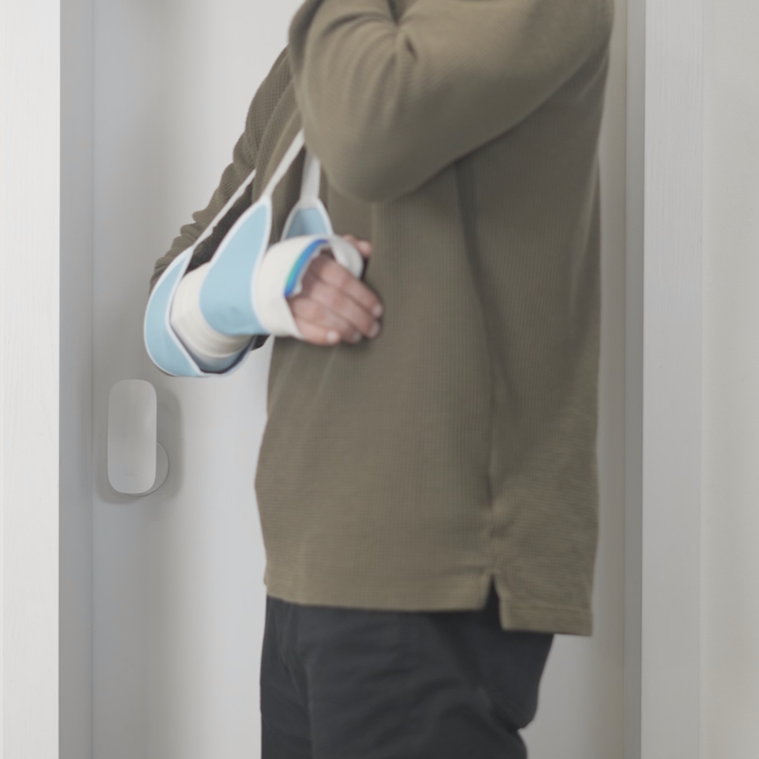 An Affordable Universal Design One-Touch Door Handle