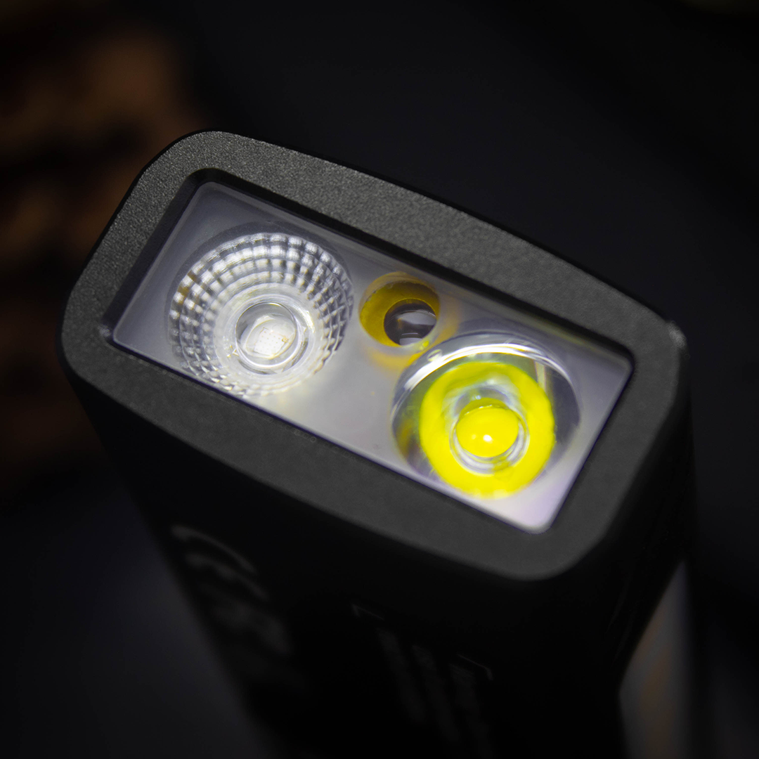 5-in-1 Flashlight With 1300 Lumens