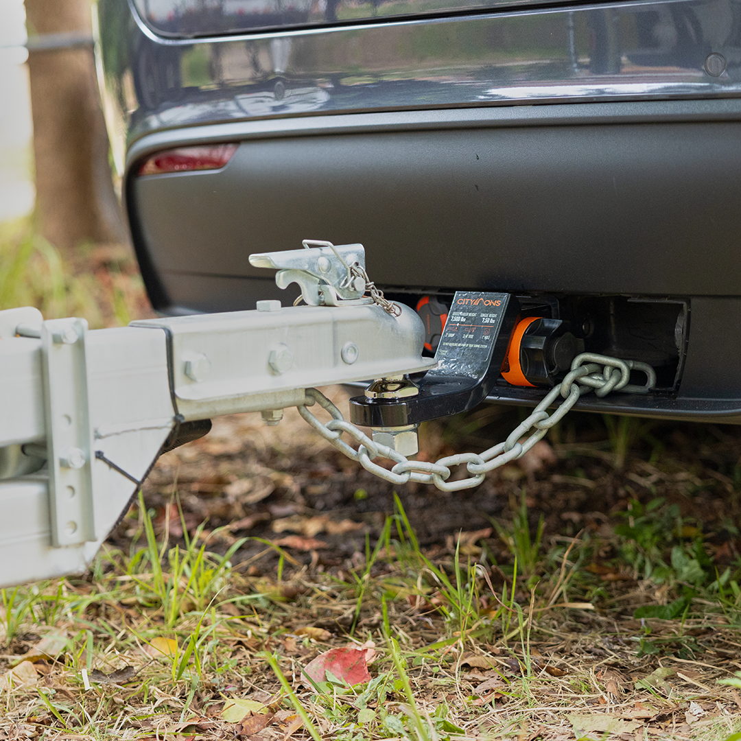 The World's Most User-Friendly Trailer Hitch