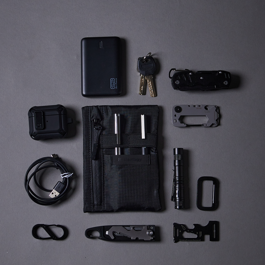 Modular Passport Wallet with Double Lock