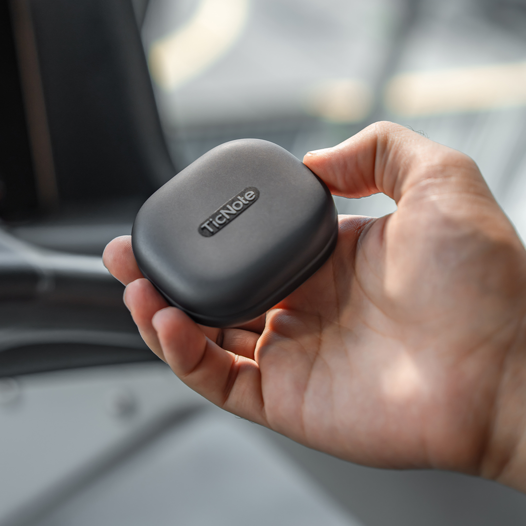 These 4G Earbuds Take Notes