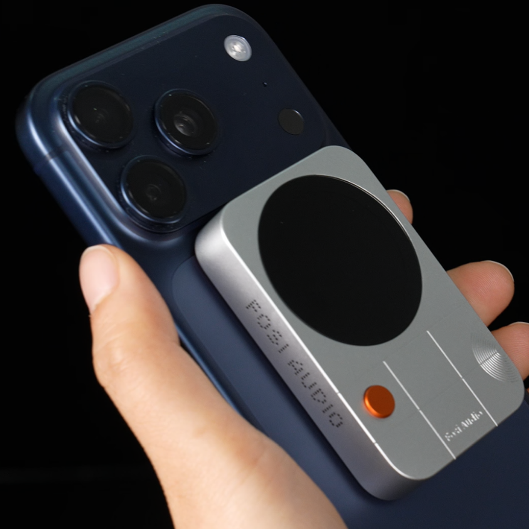 Magnetic Hi-Fi DAC/Amp With Rear Display