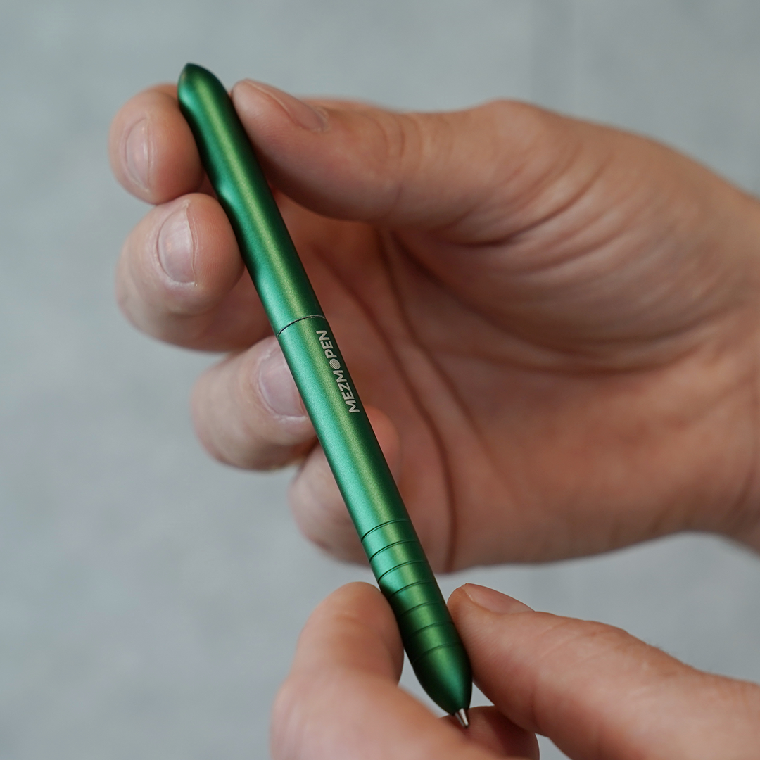 An Every Day Pen Designed For Fidgeting Fun