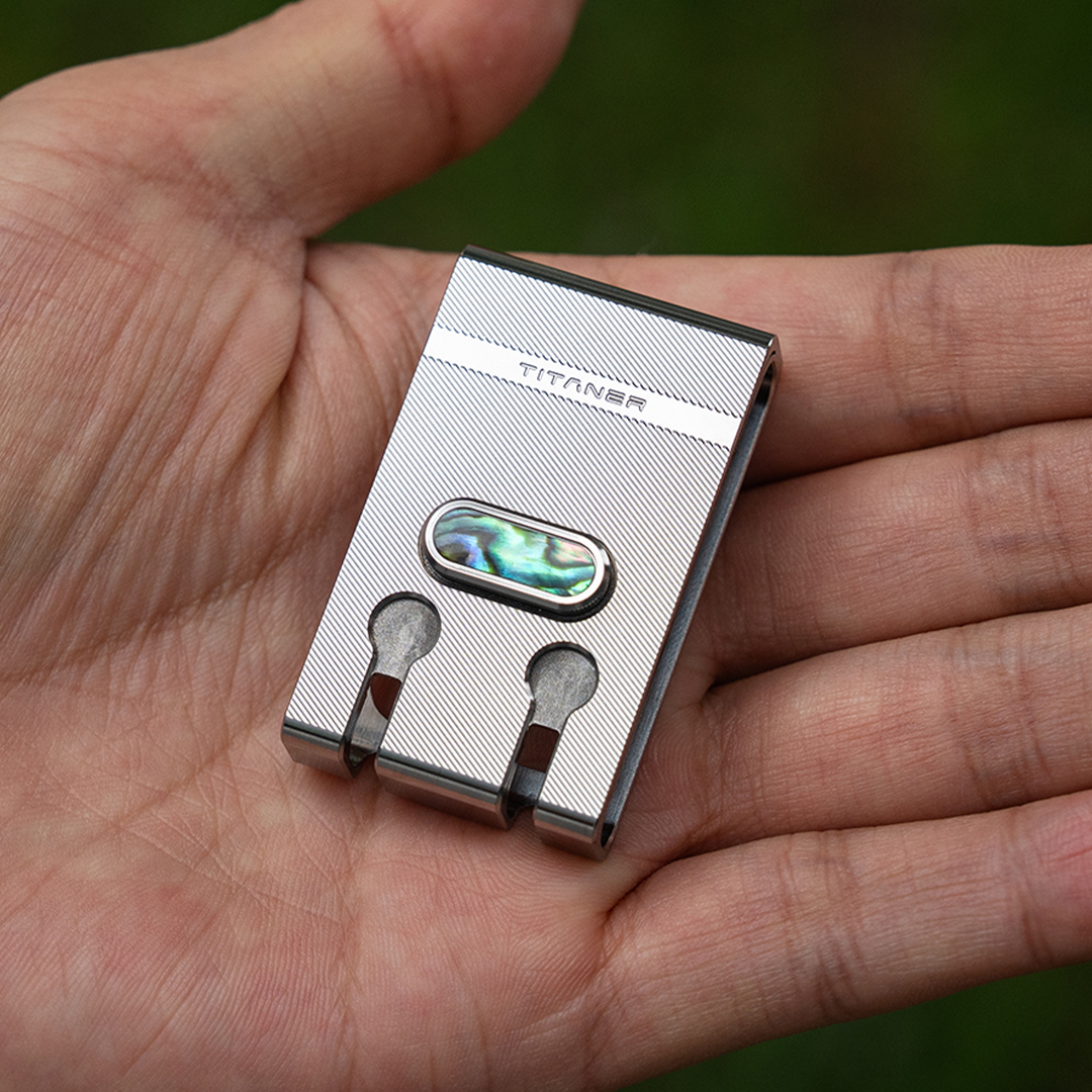 A Titanium Keychain Built For EDC