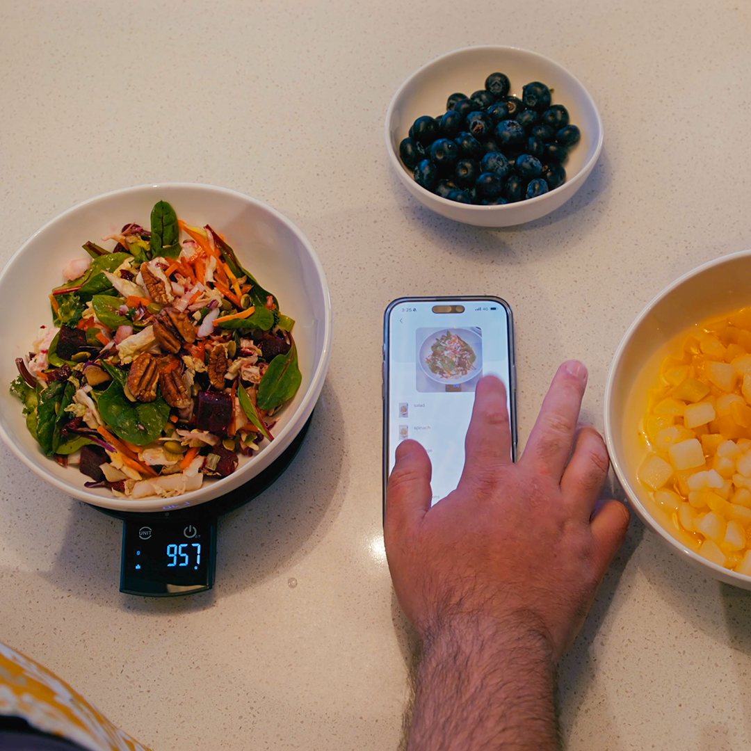 The Scale That Knows Your Food