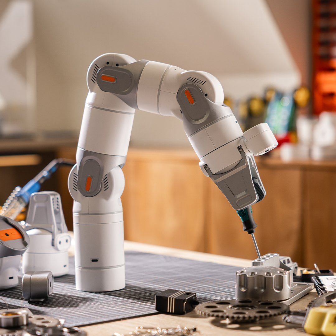 Modular AI Robot Arm With Open-Source SDK