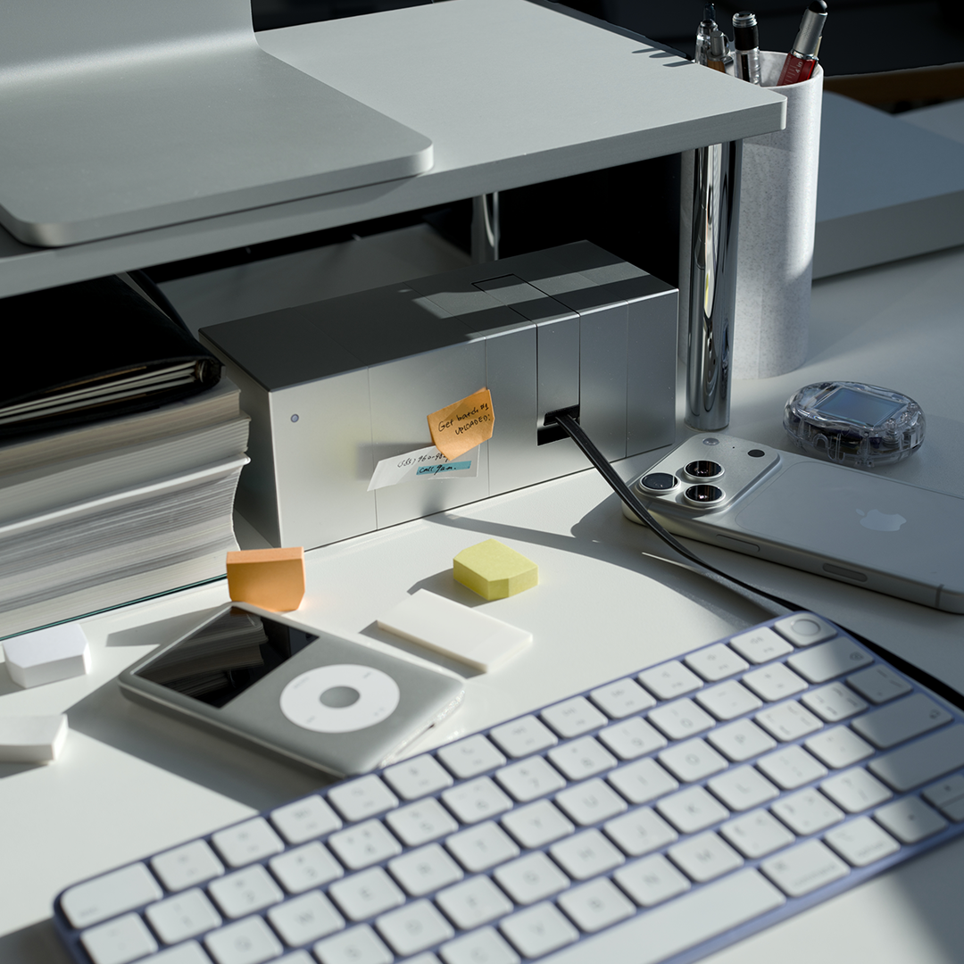 Modular Desktop Charger With 165W Power