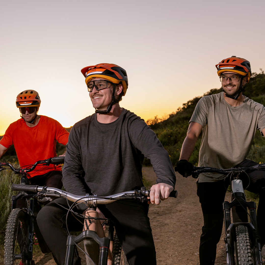Mesh Intercom Helmet With 360 Lights