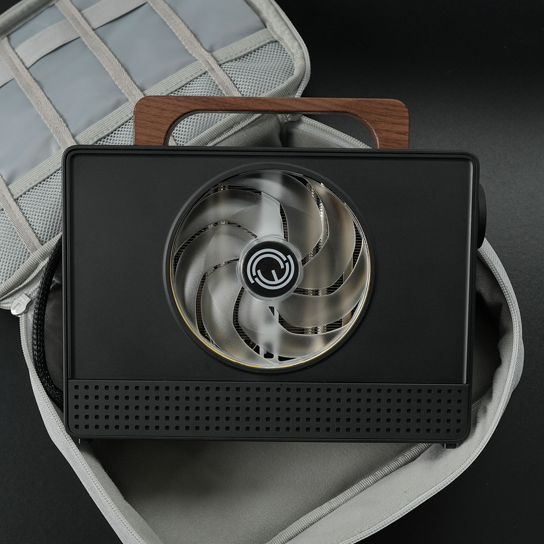 Desktop-Class eGPU With TB5+OCuLink5