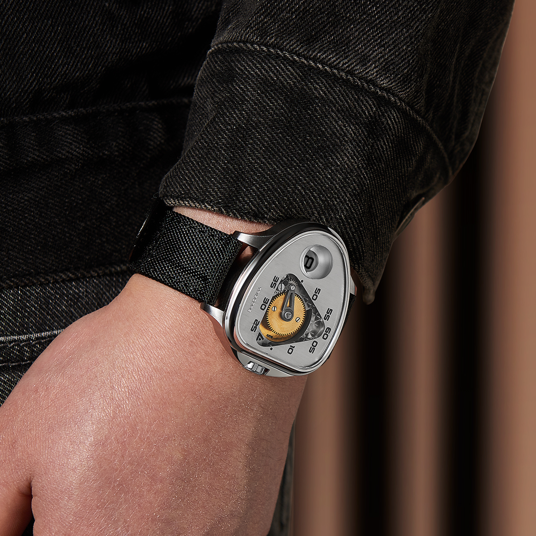 Jump Hour, Triangular Minutes Watch