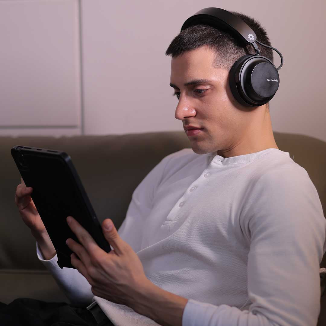 Brain-Sensing Headphones For Focus And Sleep