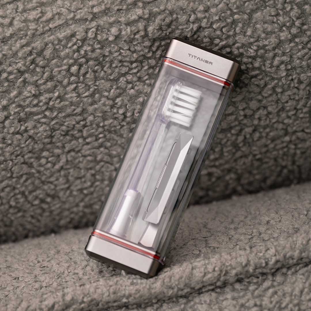 Grade 5 Titanium Razor & Brush Travel System