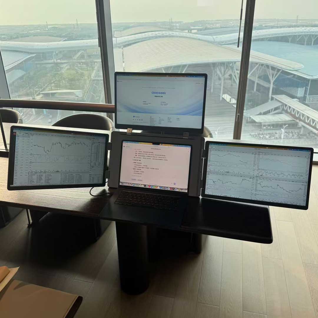 Expand Your Laptop Workspace