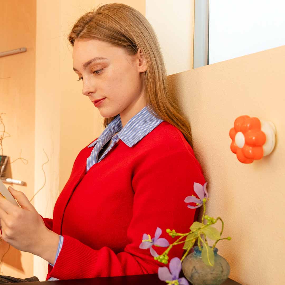 World's First Home-Decor Charger