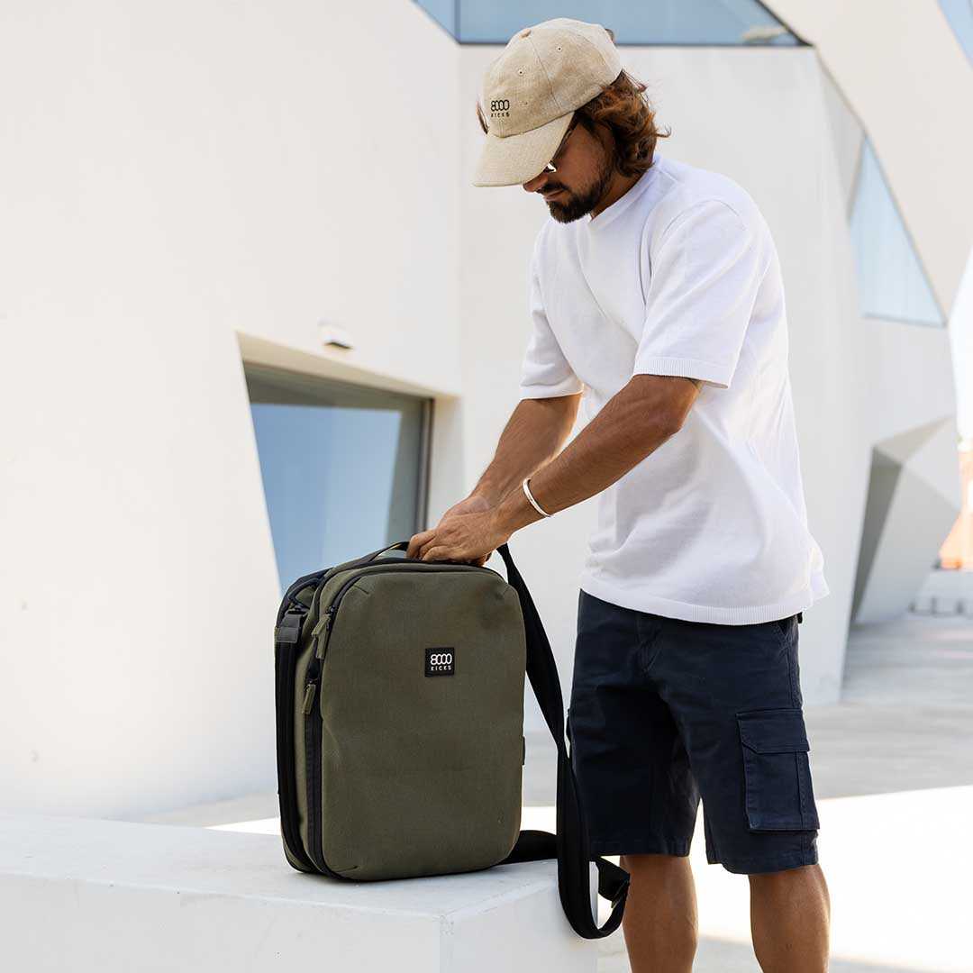 The 4-in-1 Bag That Expands 40%