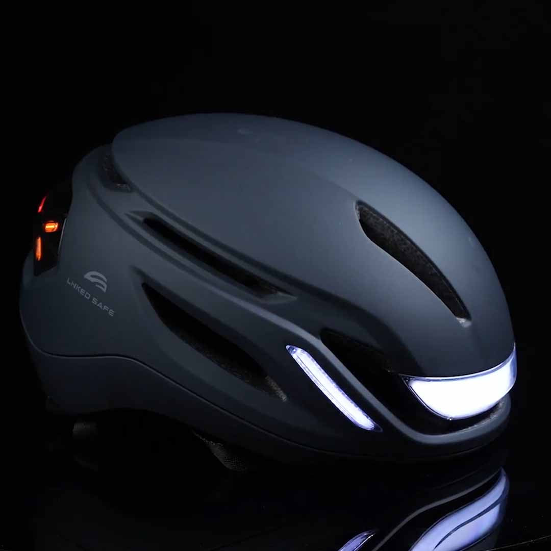 Smart Helmet With 360 Degree Lighting