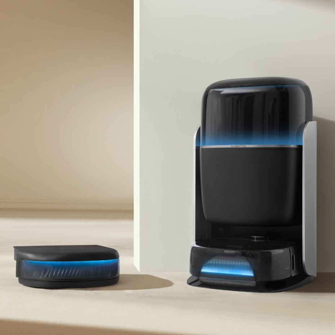 World's First Robot Carpet Washer