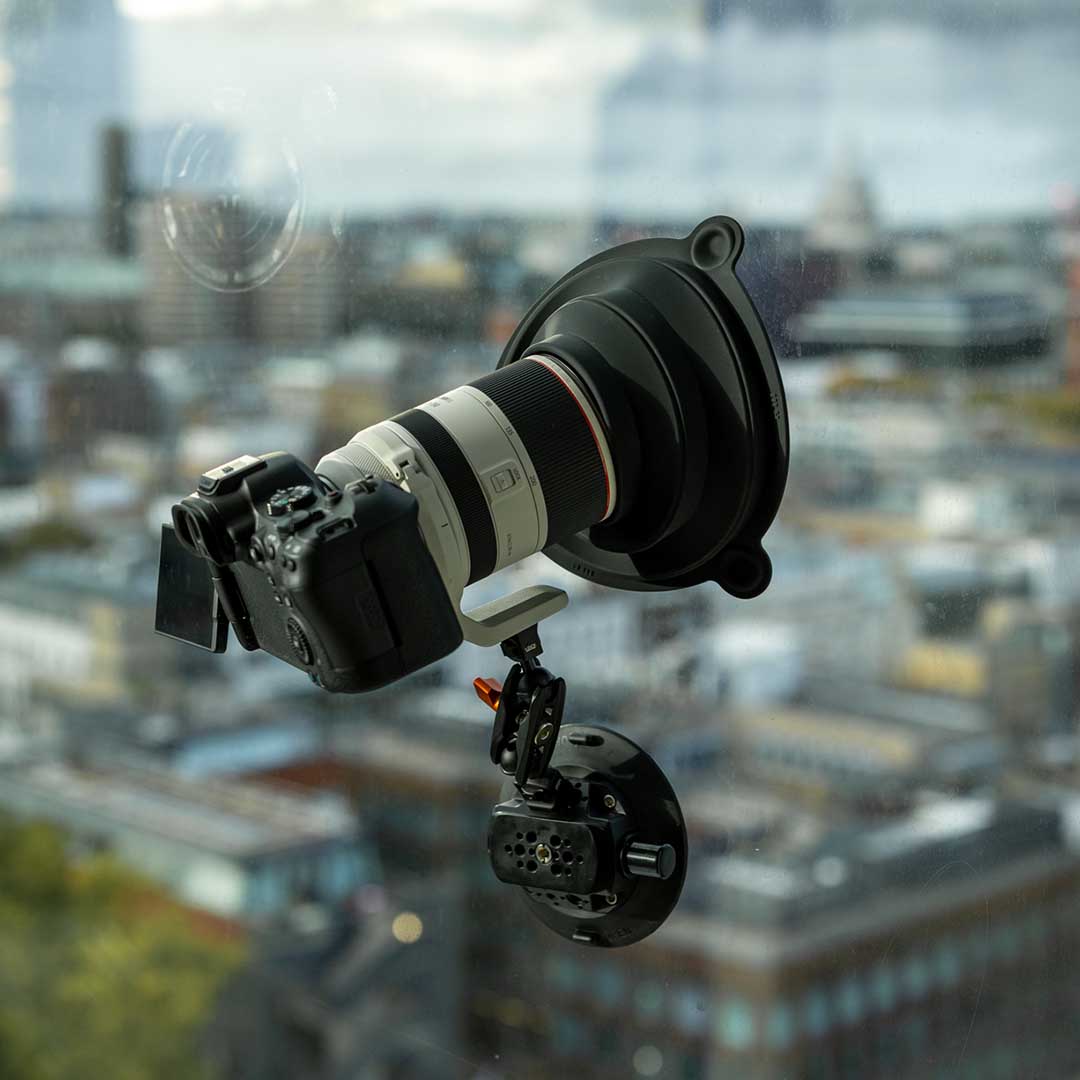 Hands-Free Lens Hood For Glare-Free Shots