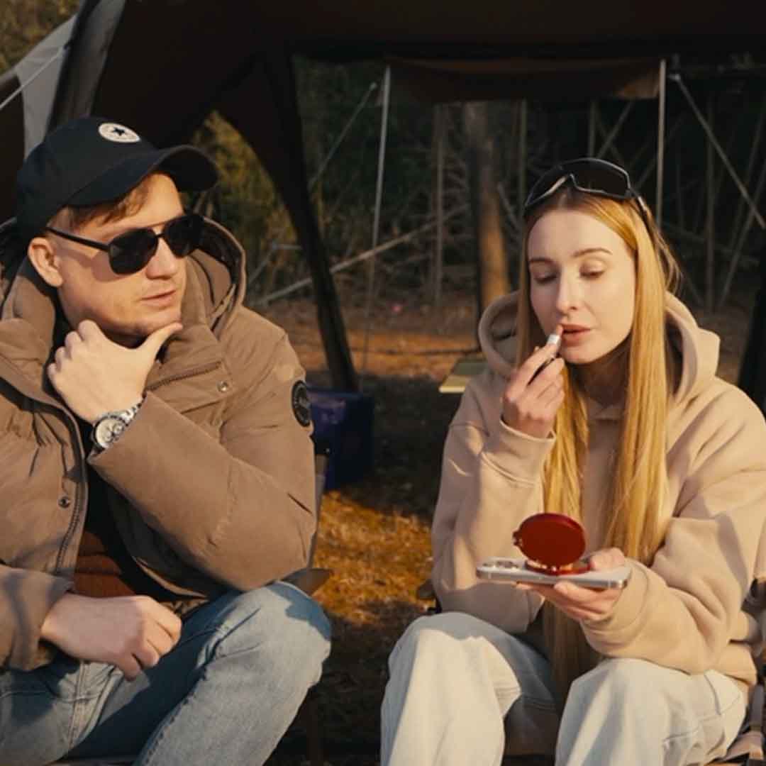 MagSafe Ring Light With Mirror & Phone Stand