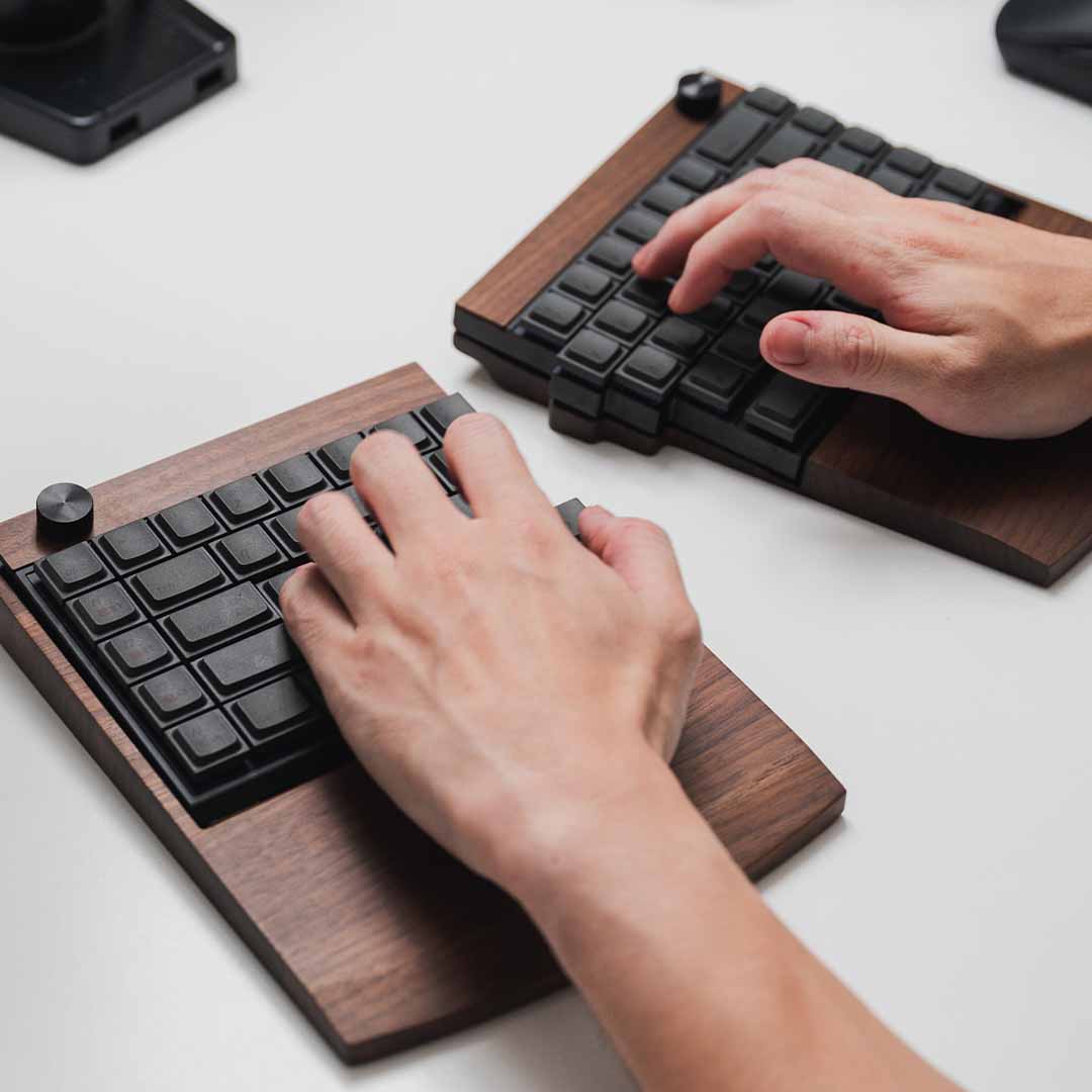 CNC Aluminum Split 75% Keyboard