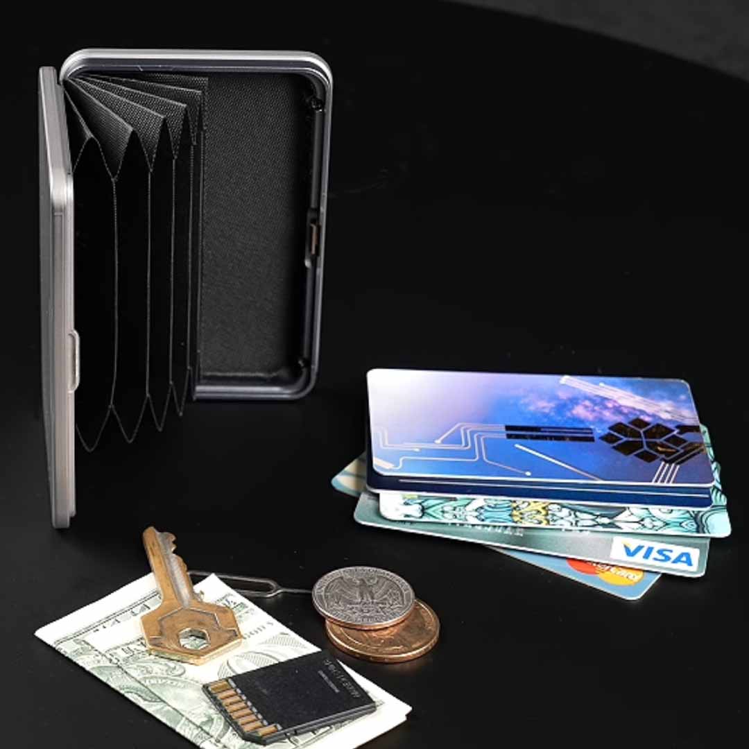 Slide-Open Titanium Wallet, 6-Card Speed