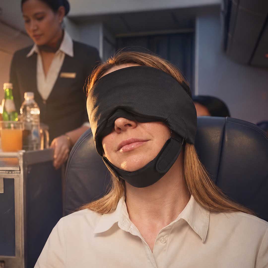 Total Blackout. Zero Eyelid Pressure.