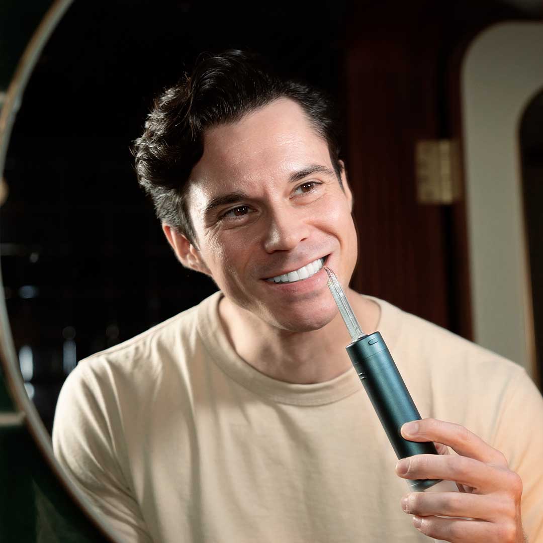 The Water Flosser With A Smart Sensor For Less Mess