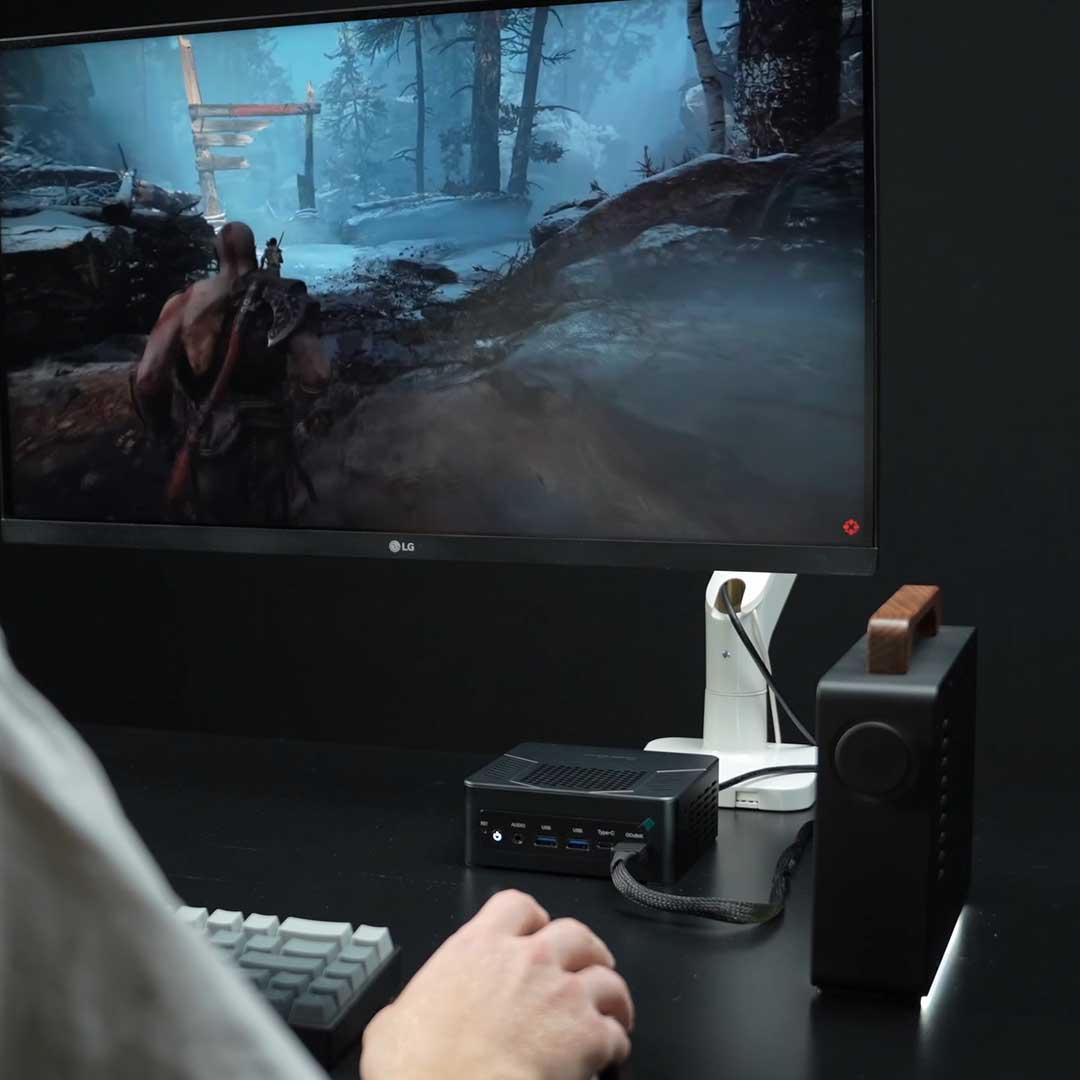 Desktop-Class eGPU With TB5+OCuLink5