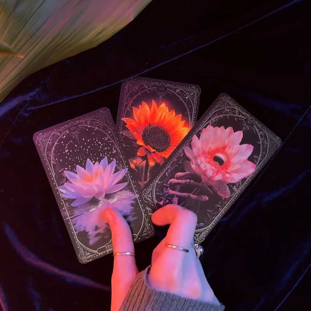 Floral Tarot With Emerald-Green Gilding