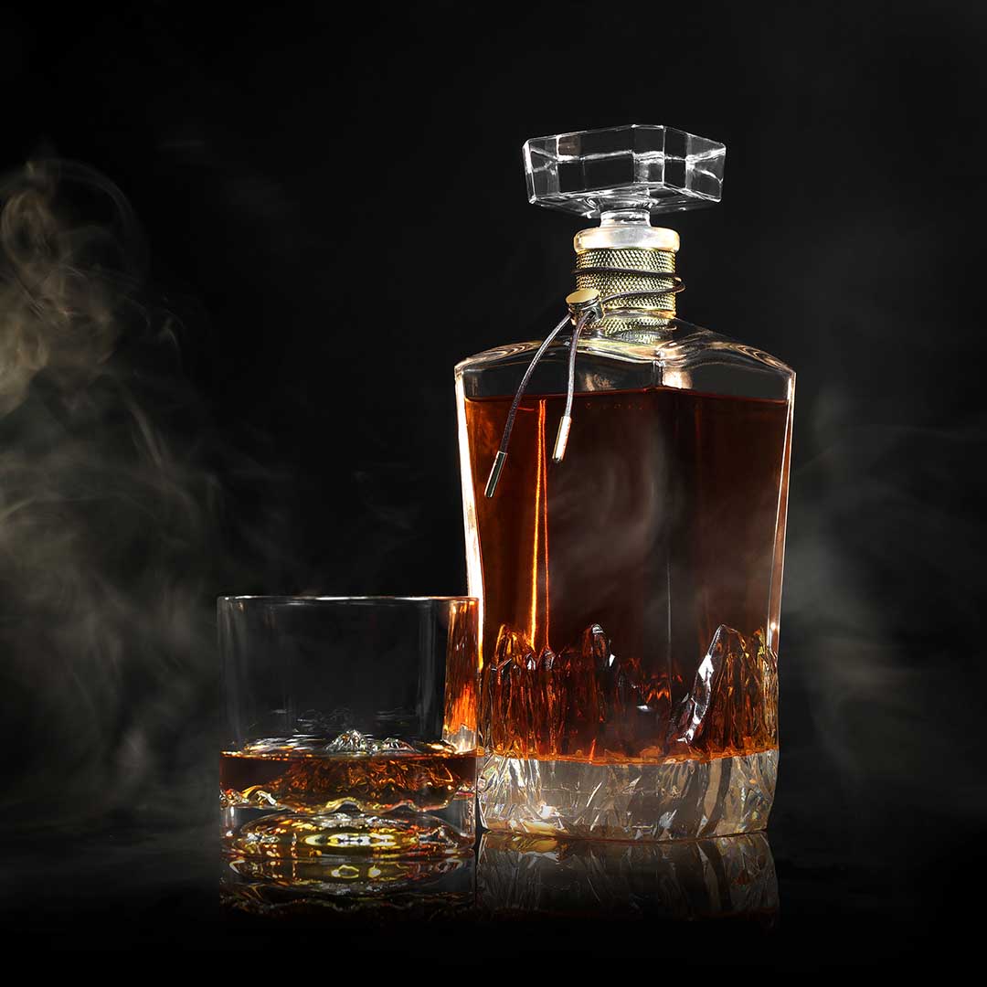American Peaks Crystal Whiskey Set