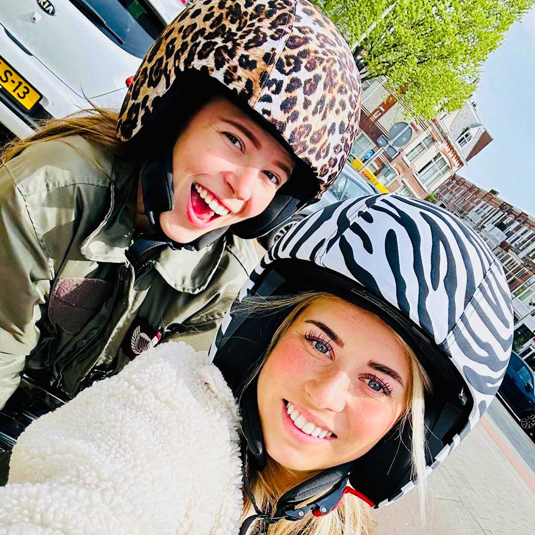 Customizable Helmet With Changeable Lycra Skins