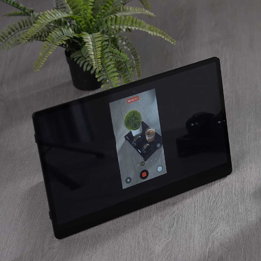 15.6-inch Wireless Touch Monitor