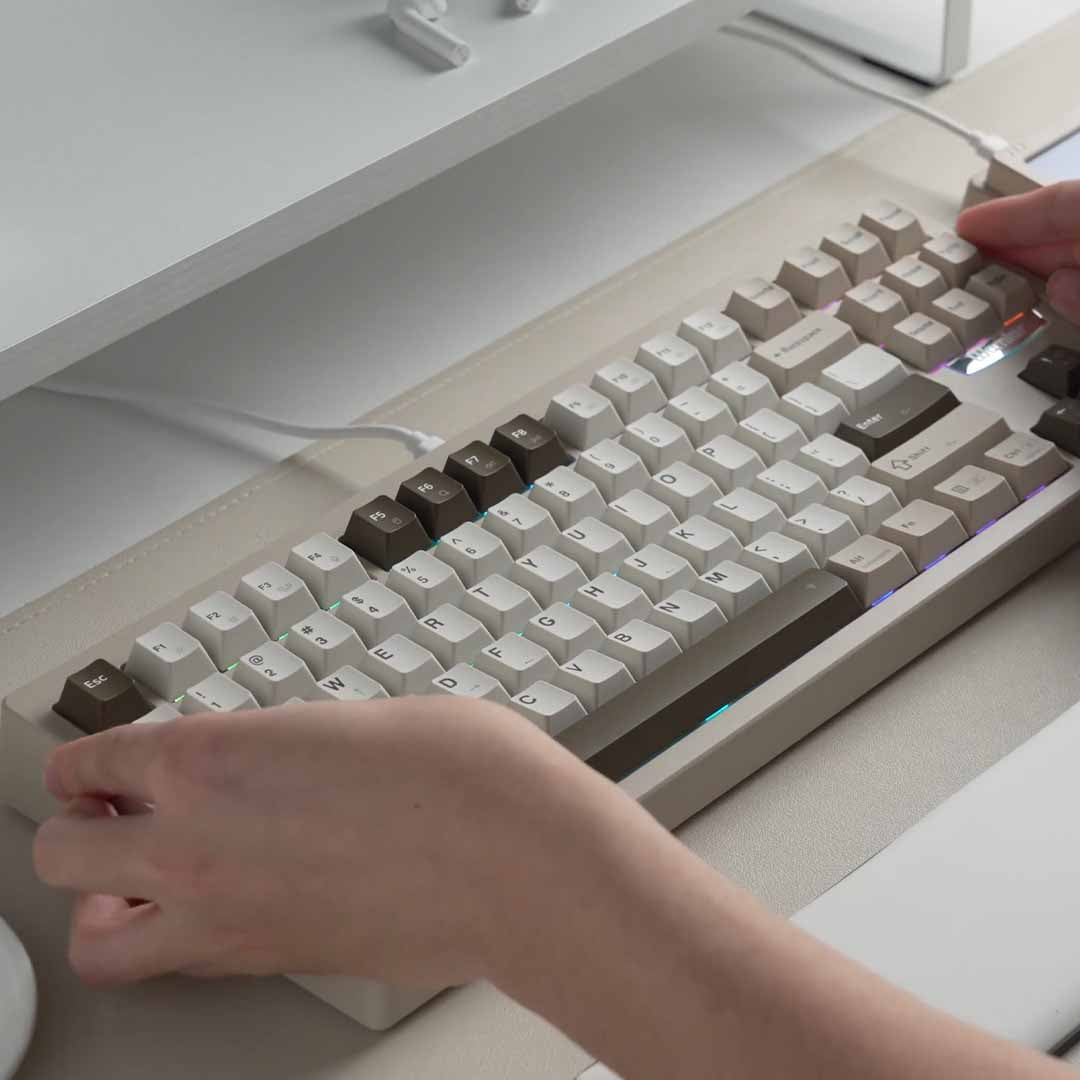 Modular Keyboard With Detachable Deck