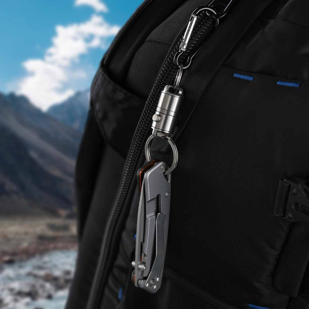 The Magnetic Keychain That Locks Fast