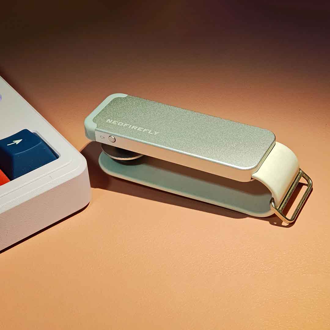 Key Organizer With Light, Find My + Find Hub