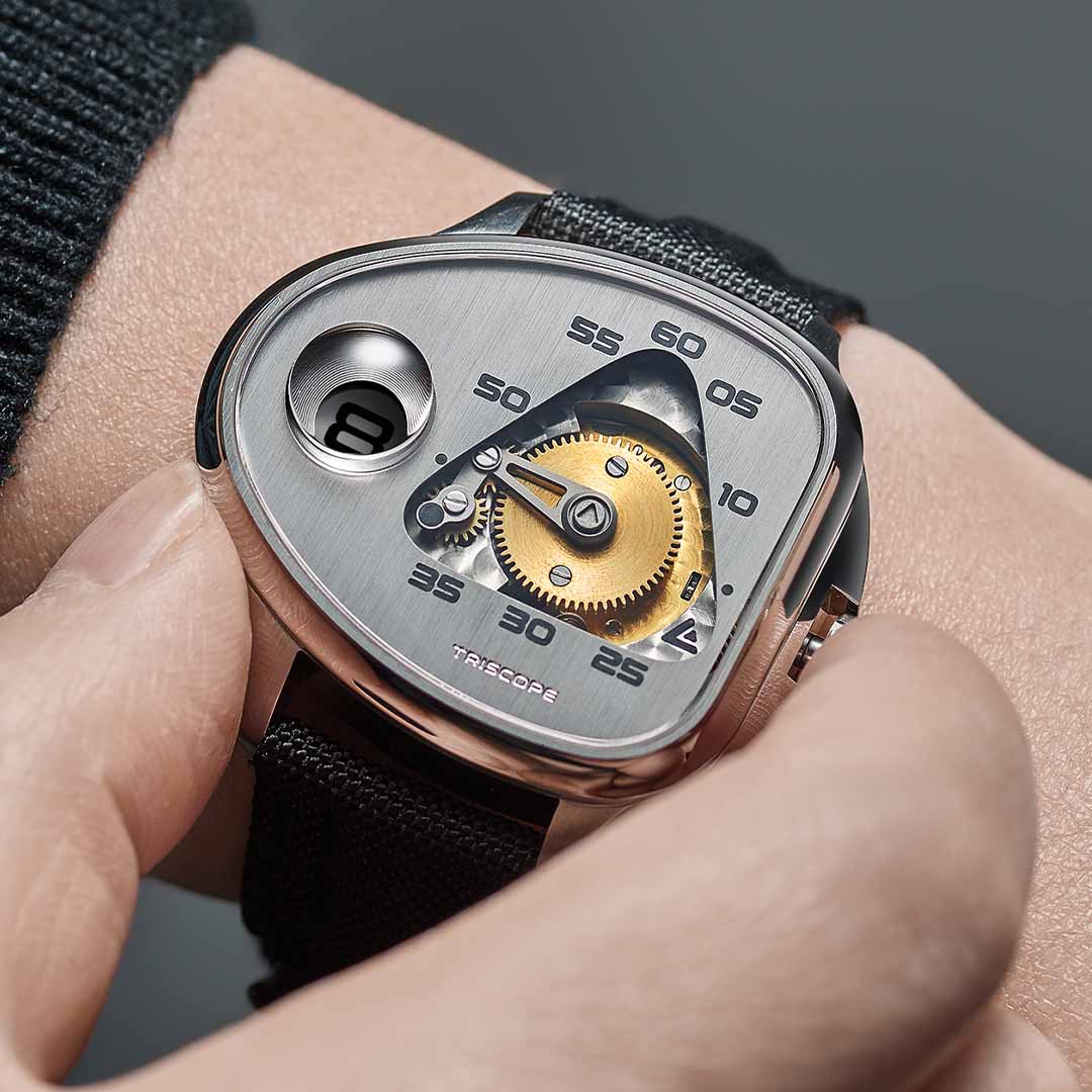 Jump Hour, Triangular Minutes Watch