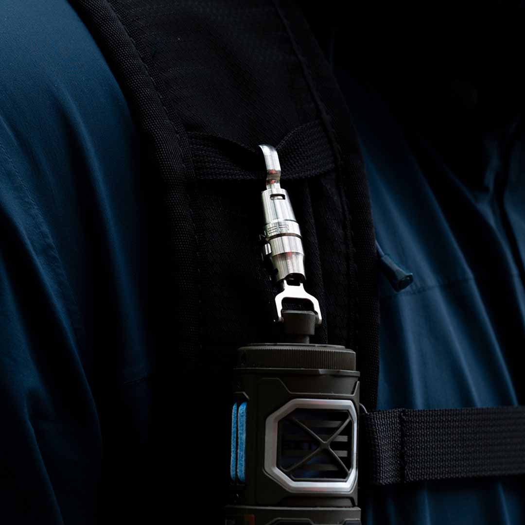 Dual-Lock, One-Hand Connector