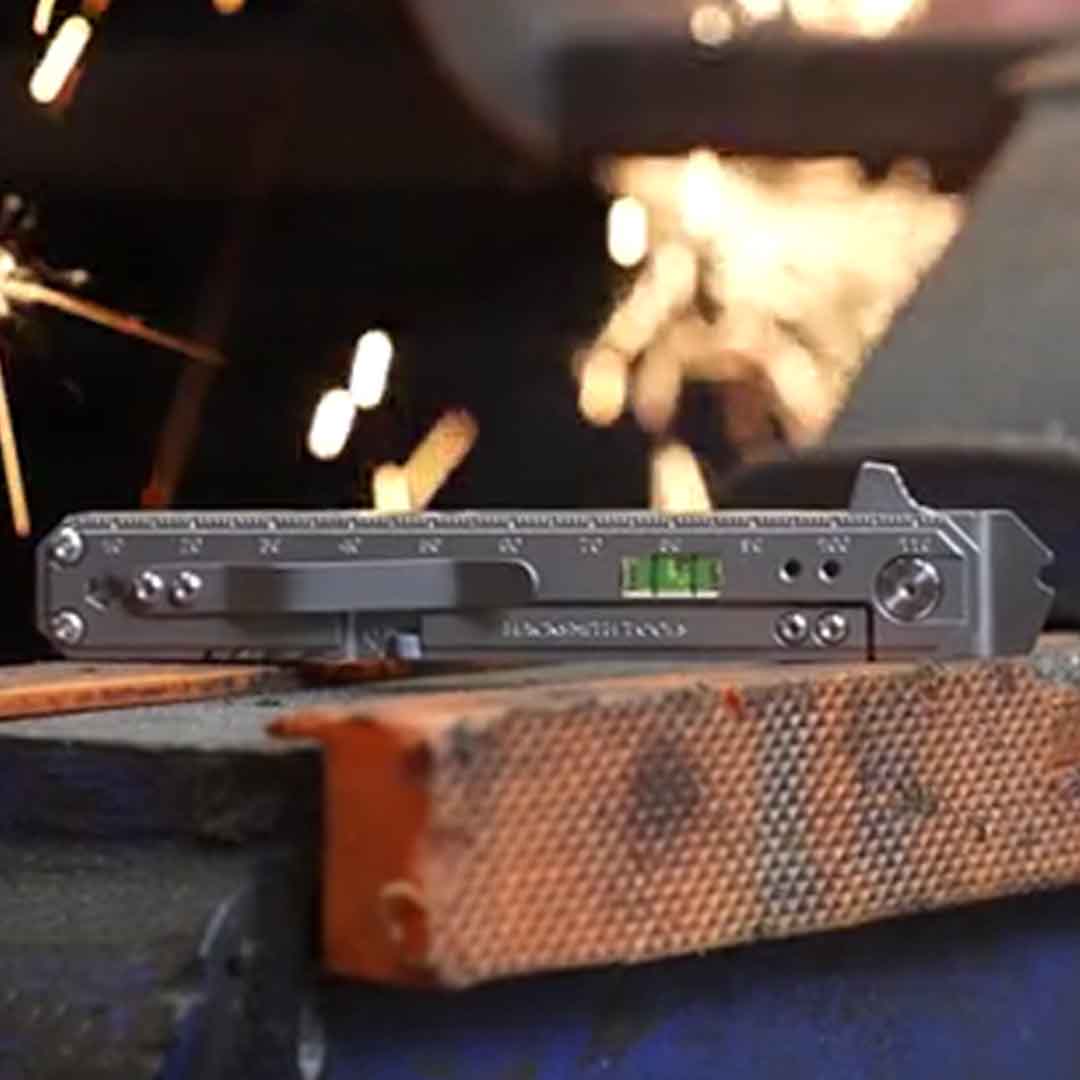 The Smith Blade (21-in-1 Titanium Multi-Tool)