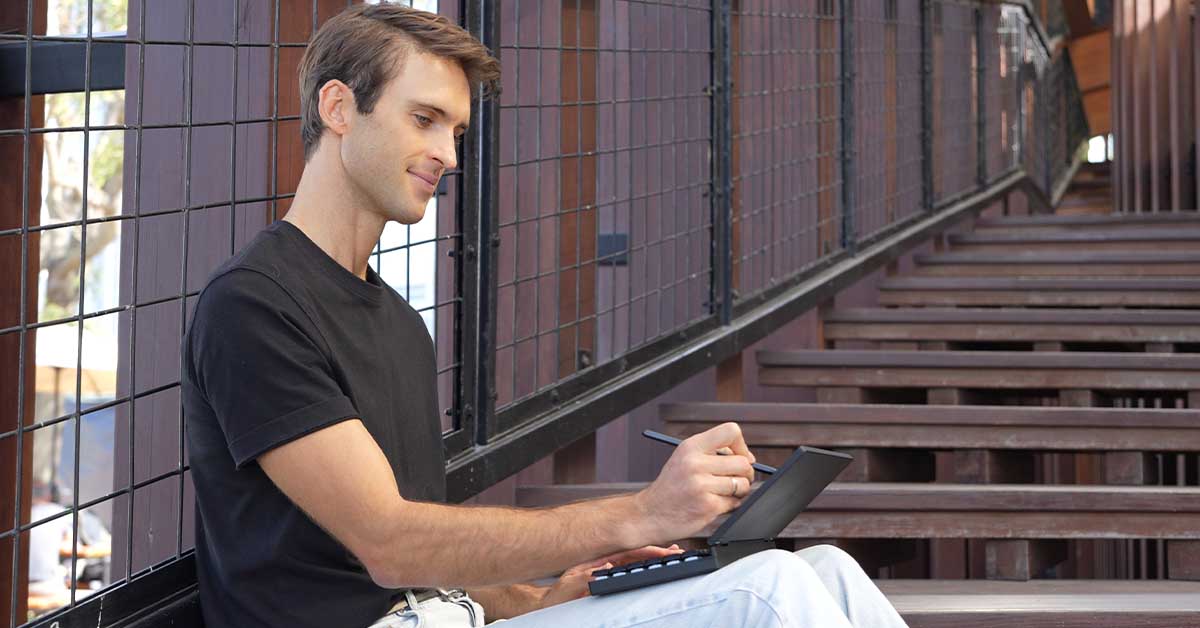 The Portable PC That Folds To Go