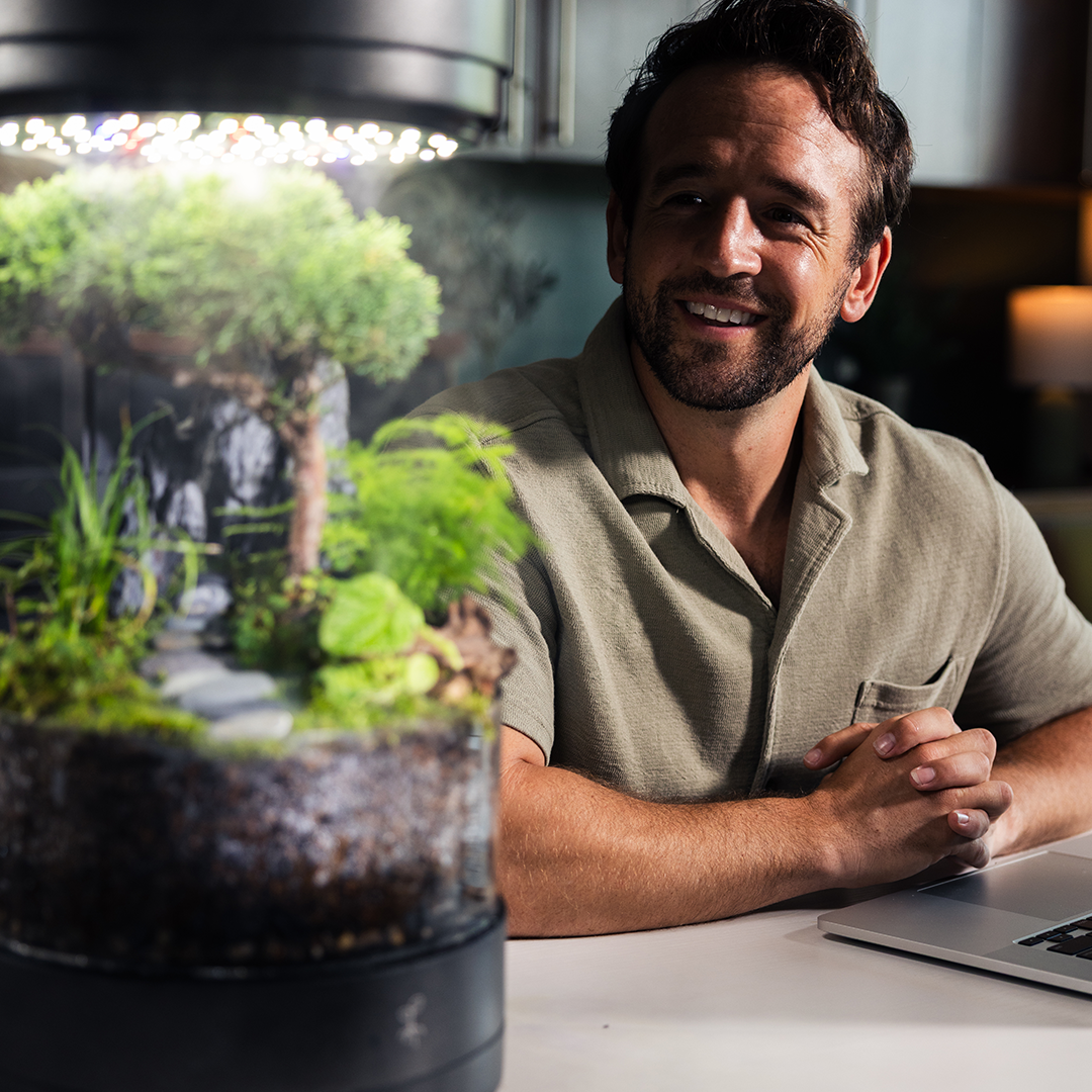 Bring Nature to Your Desk, Effortlessly