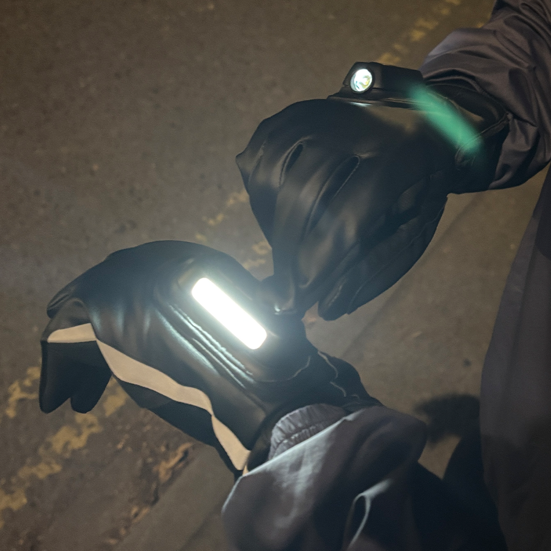 All-Weather Gloves With Magnetic Lights