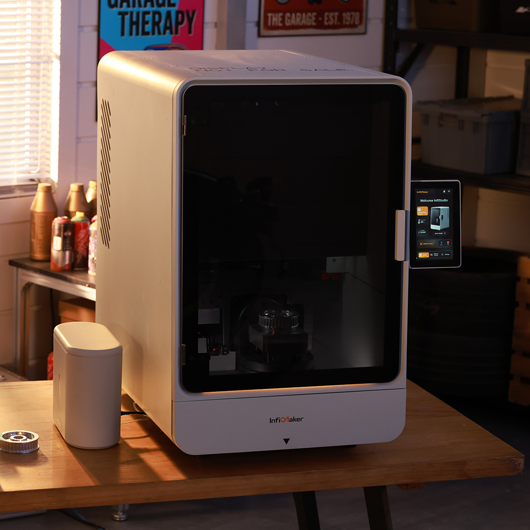 Professional 5-Axis CNC. Desktop Size.