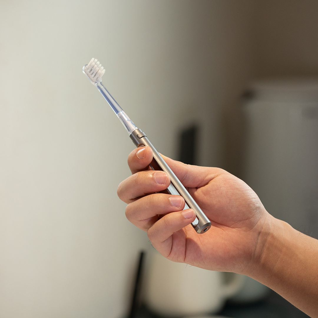 Grade 5 Titanium Razor & Brush Travel System