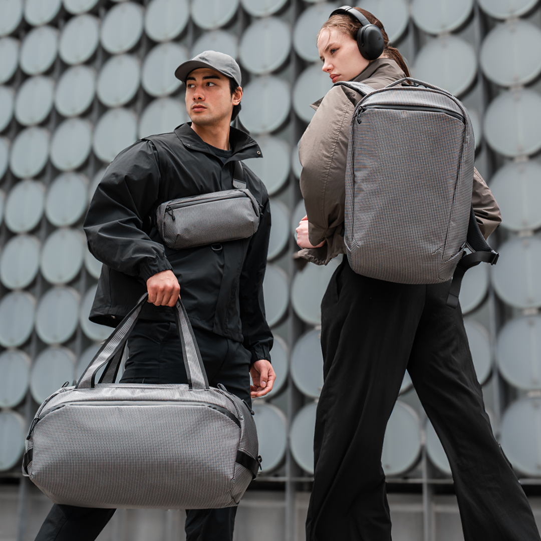 Light Gear For Constant Motion