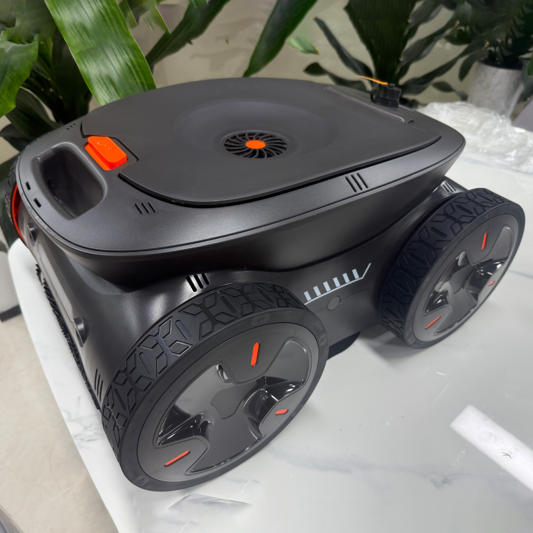 The Pool Robot That Cleans What Others Miss