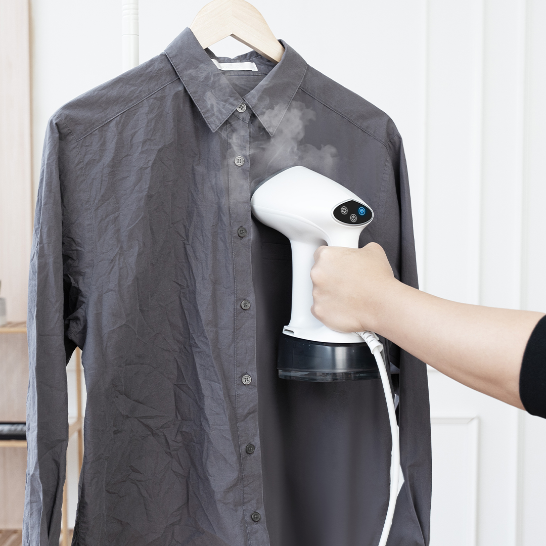 Vacuum Steam For Ready-To-Wear Clothes