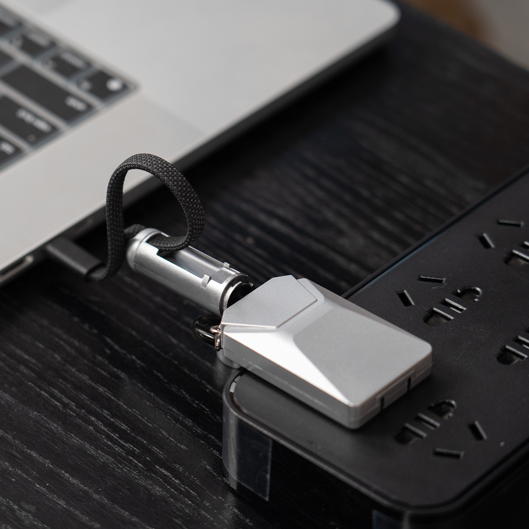 The Keychain That Charges, Stores, Tracks